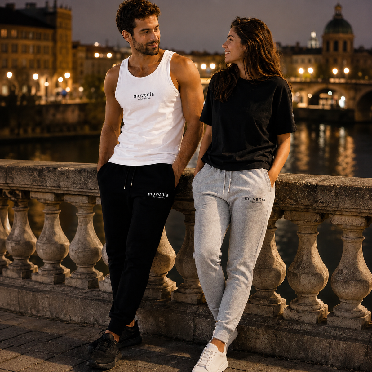 Pantalon de jogging Mover en coton biologique Movenia, présenté en duo