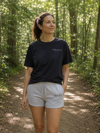 Nova — Dunkles Oversized T-Shirt für Damen